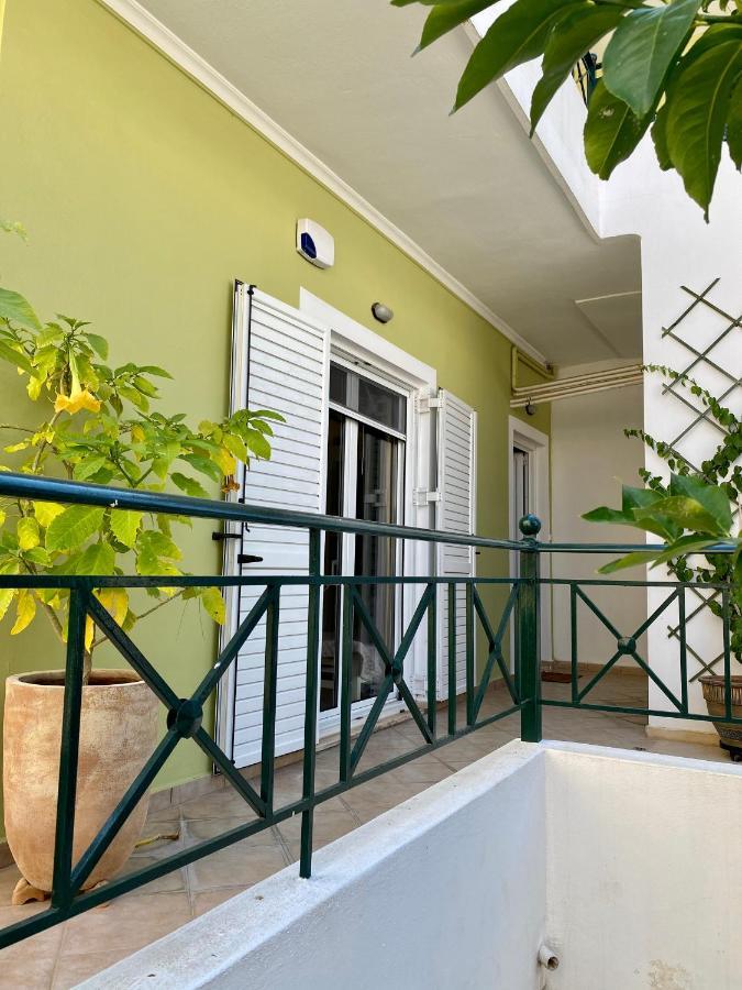 Dimitris Place Near Athens Airport Koropíon Buitenkant foto